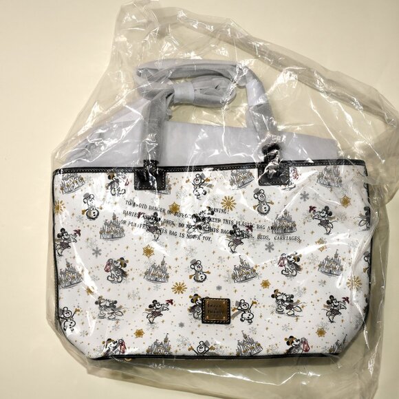 Disney Dooney & Bourke Holiday Mickey Minnie Castle Tote Bag Christmas NWT - Picture 2 of 7